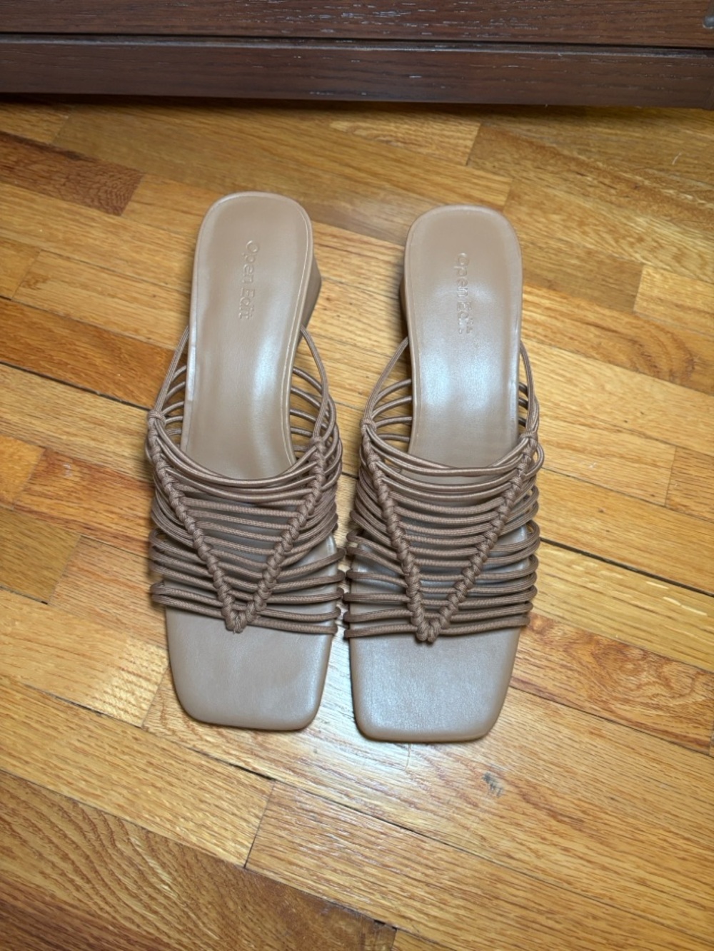 Braided Slide Sandals in TAN MOCHA — Women's Chic Slip-On